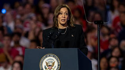 Kamala Harris La Favorita De Votantes Latinos En Estados Clave Para