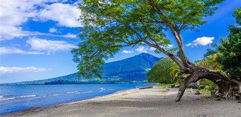 The Land of Lakes and Volcanoes | Holidays - Explore