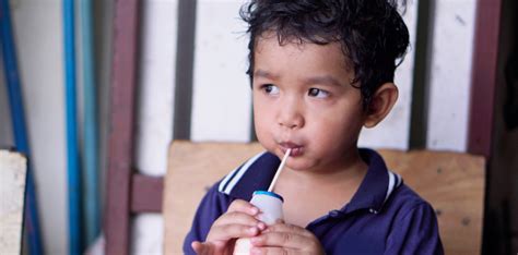 10 Merk Susu UHT Paling Bagus untuk Anak