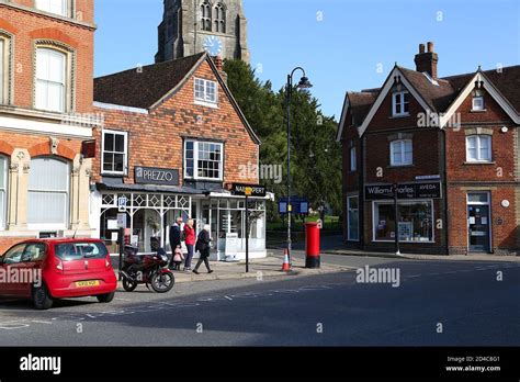 Tenterden Kent Uk 09 Oct 2020 Uk Weather A Dry And Sunny Day In