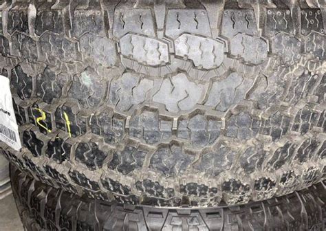 Goodyear Wrangler All Terrain Adventure With Kevlar 25565 R19 114h 19