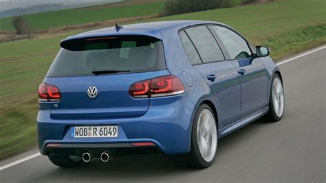 2011 Volkswagen Golf R Preview