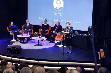 Presidentti Halosen seminaari Elämänmittainen työ ihmisoikeuksien