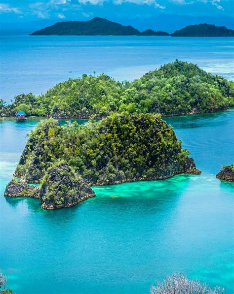 Pianemo Island In Raja Ampat