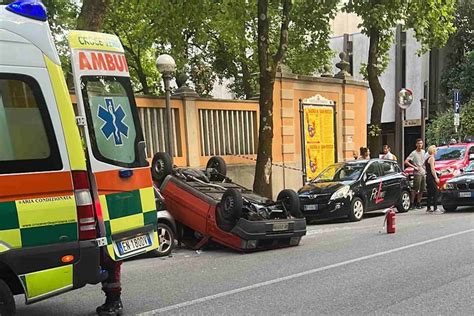 Violento Incidente In Via Roma Uomo Ferito Ricoverato In Codice Giallo