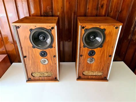 B W Dm A Speaker Set In Netherlands