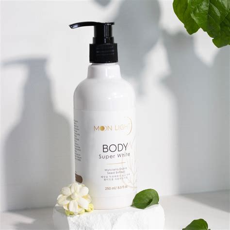 Kem Body Dưỡng Trắng Da MOONLIGHT Sữa dưỡng da kết cấu dạng lotion