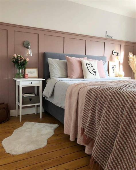 Modern Bedroom Décor With Pink Wainscoting Soul Lane