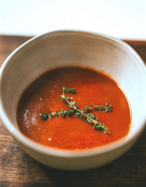 Vegane Frische Tomatensuppe Aus Wenigen Zutaten