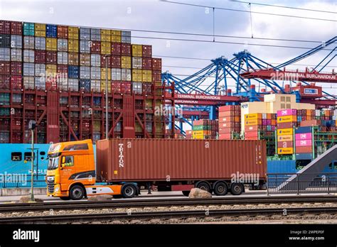 Hamburger Hafen Waltershofer Hafen Containerschiffe LKW Bringen Und