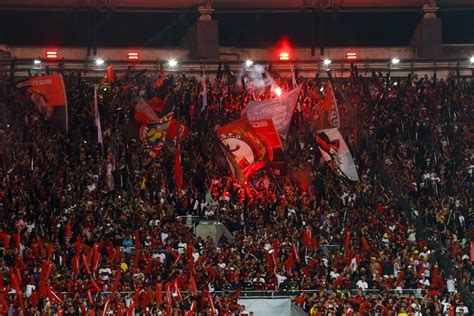 Torcida Do Flamengo Esgota Ingressos Para Jogo No Maracanã Contra