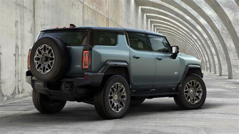 Hummer EV 2023