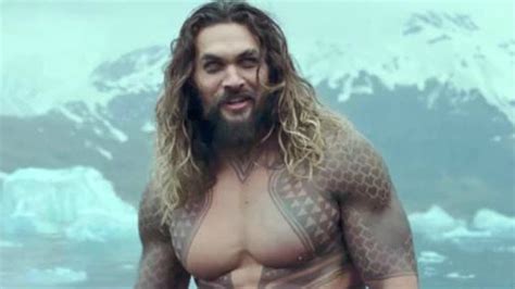 Jason Momoa faz a barba pela primeira vez em sete anos ISTOÉ Independente