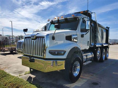 2024 Western Star Dump Truck Bride Clarita