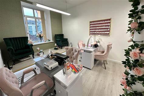 Eleganza Nails Nail Salon In Portland Street Manchester Treatwell