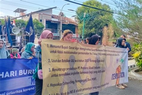 Ratusan Buruh Padat Karya Di Garut Tolak Permenaker No 52023 Itu Merugikan