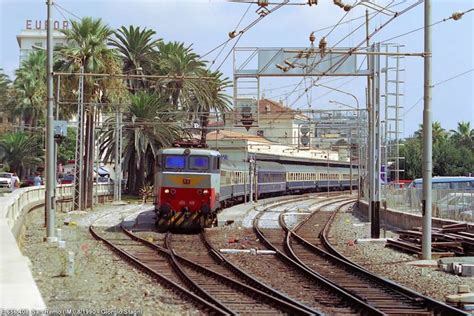 Pin Di Dario Carucci Su Treni Nel Caimano Viaggi Treno