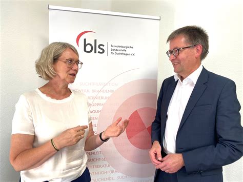 Burkhard Blienert zu Gast in der BLS selbstbestimmt Suchtprävention