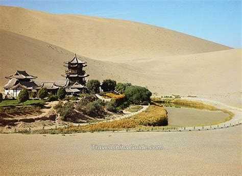 Crescent Lake In The Gobi Desert Crescent Lake China City Dunhuang