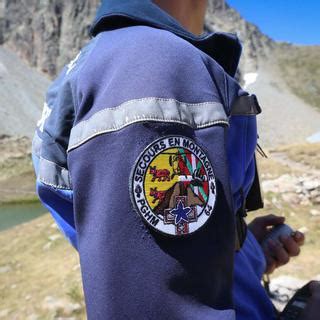 secours en montagne  pere  sa fille chutent de  metres la