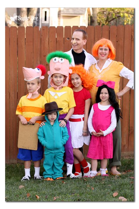 Halloween Family Costume Crafts | DIY Phineas and Ferb Costumes