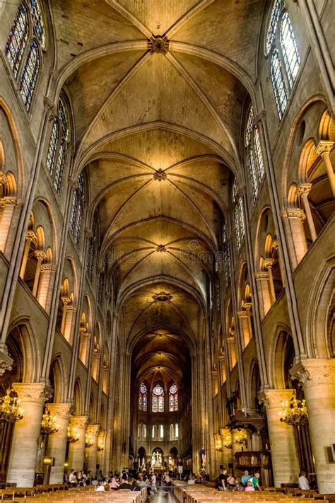 Interior Del Notre Dame De Paris La Catedral De Notre Dame Es Uno De