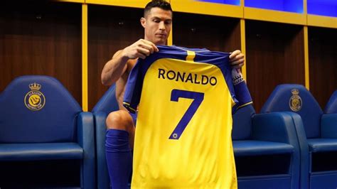 New Al Nassr Cristiano Ronaldo Yellow Home Kit Football Soccer Jersey Polo Tee Shirt Tshirt Top