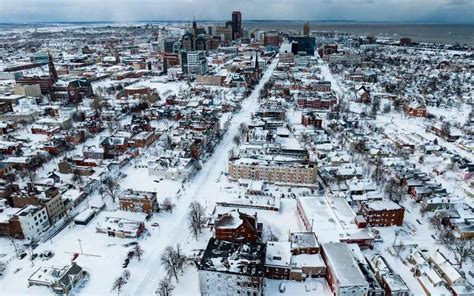 Tormenta De Nieve Deja Casi Medio Centenar De Muertos En Eeuu Videos