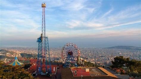 Discovering Tibidabo viewpoint, a fantastic place to enjoy Barcelona