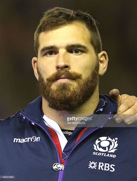 Scotland's Sean Lamont lines up with team-mates for the national ...