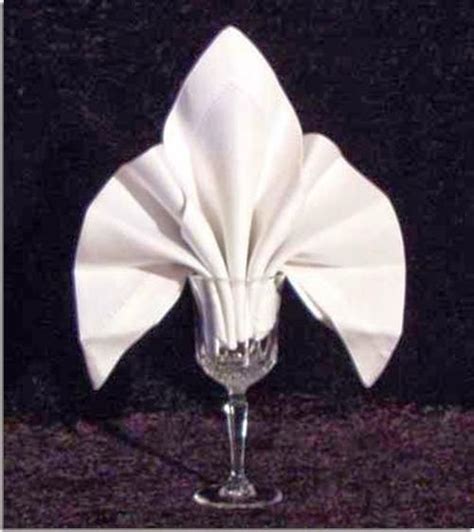 Learn How To Make This Gorgeous Fleru De Lys Napkin Fold Plus