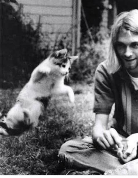 √ Kurt Cobain Bacon Number