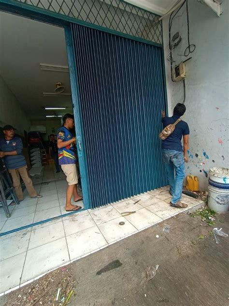 Folding Gate Vs Pintu Harmonika Perbandingan Dan Kelebihannya