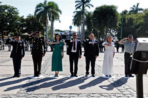 Autoridades Realizan Izamiento De Bandera Para Fomentar El Civismo Y