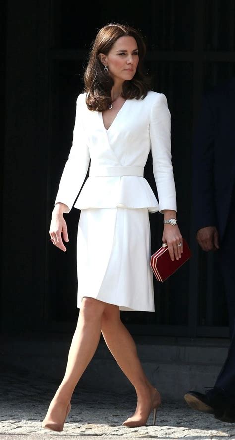 Kate Middleton S Monochromatic Fashion Moments