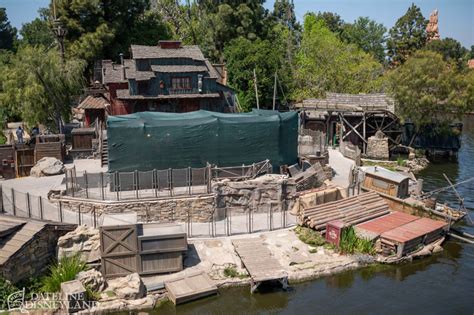 Disneyland Update Fantasmic Aftermath Spring Things And Construction Views