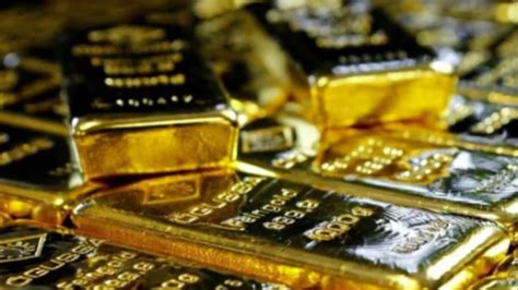 Gold Tumbles Rs On Stronger Rupee