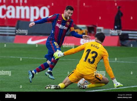 Lionel Messi Barcelona Goal Hi Res Stock Photography And Images