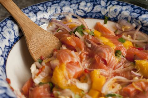 Ceviche de Salmón Rosado y Mango Plato del Día