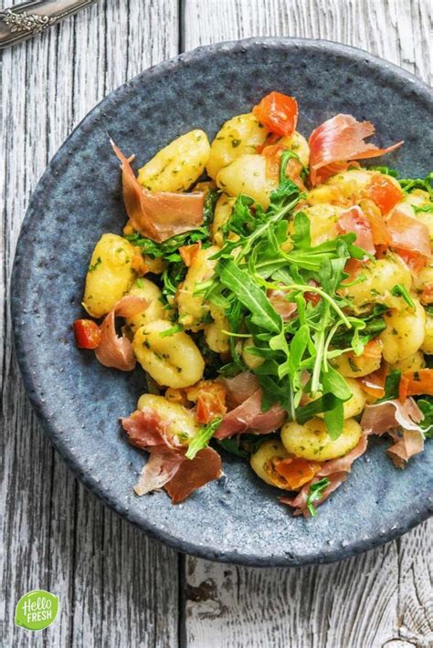 Gnocchi Met Serranoham Groene Pesto En Rucola Recept HelloFresh