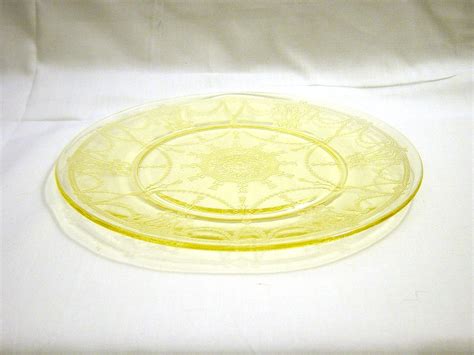 Hocking Depression Glass Yellow Cameo Ballerina Dinner Plate