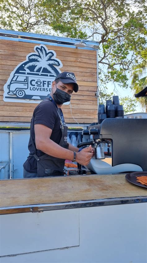 Coffe Lovers Truck Unos Apasionados Que Fomentan La Cultura Del Buen