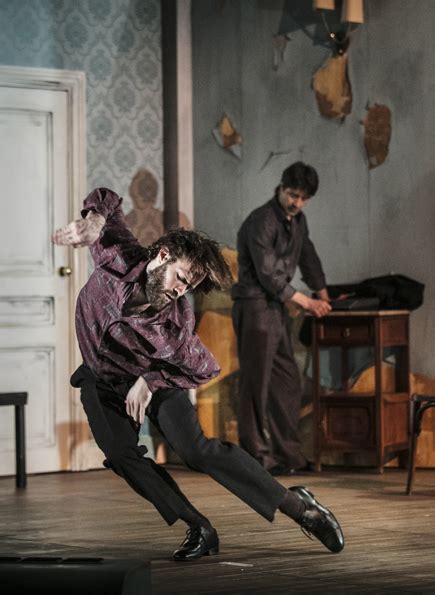 Urauff Hrung Am Tanztheater Wuppertal Neues St Ck Ii Von Alan Lucien