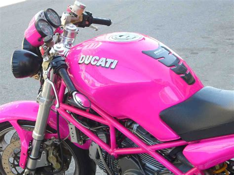 Pink For Speed Sport And Style Trendwarriors Heck Yes Pink Motorcycle Motorcycle Outfit