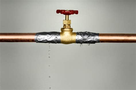 5 Quick Fixes for Leaky Pipes While You Wait for Repairs