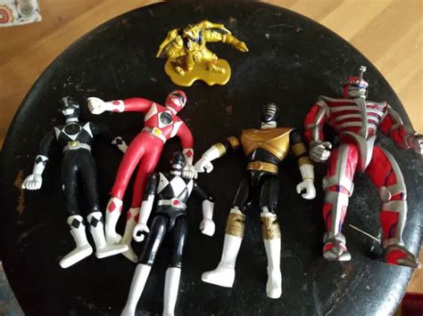 LOT DE 6 figurines articulées MIGHTY MORPHIN POWER RANGERS pliables