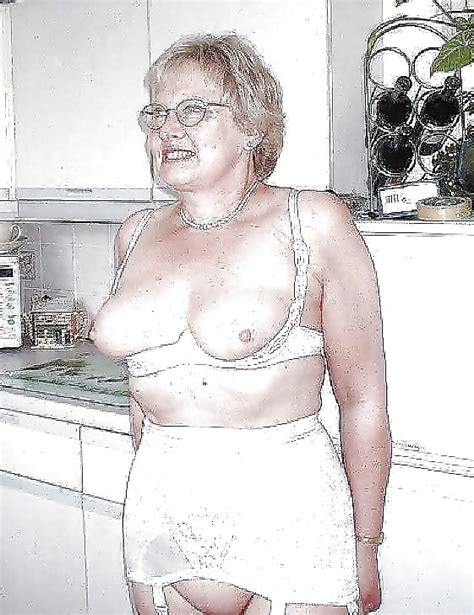 Granny Milf Mature Corsets And Girdles Photo 20 25 109 201 134 213