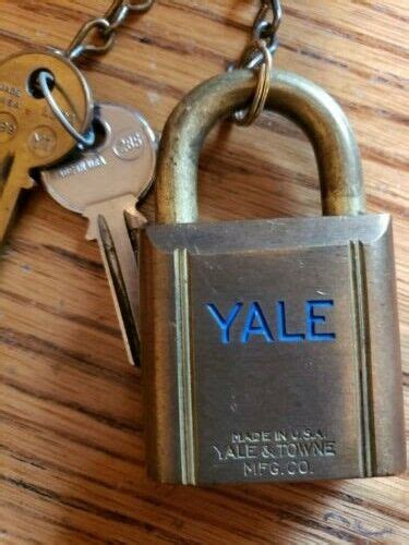 YALE PADLOCK 3 Brass With Brass Shackle Yale Towne Mfg Co 2 Keys