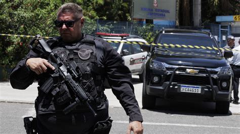 Eine Tote Nach Angriff Auf Schule In Brasilien