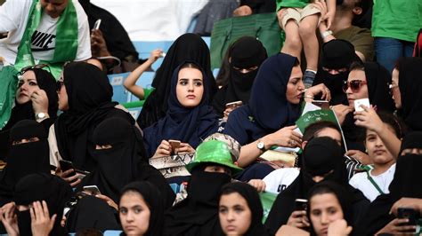 Las Mujeres De Arabia Saudí Podrán Conducir